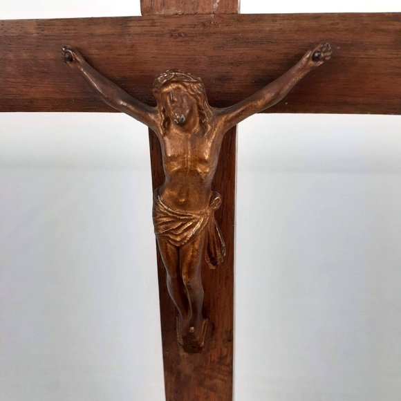 Vintage Wooden Cross with Metal Crucifix INRI Freestanding - Picture 10 of 12